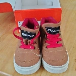 Oomphies Dylan Brown